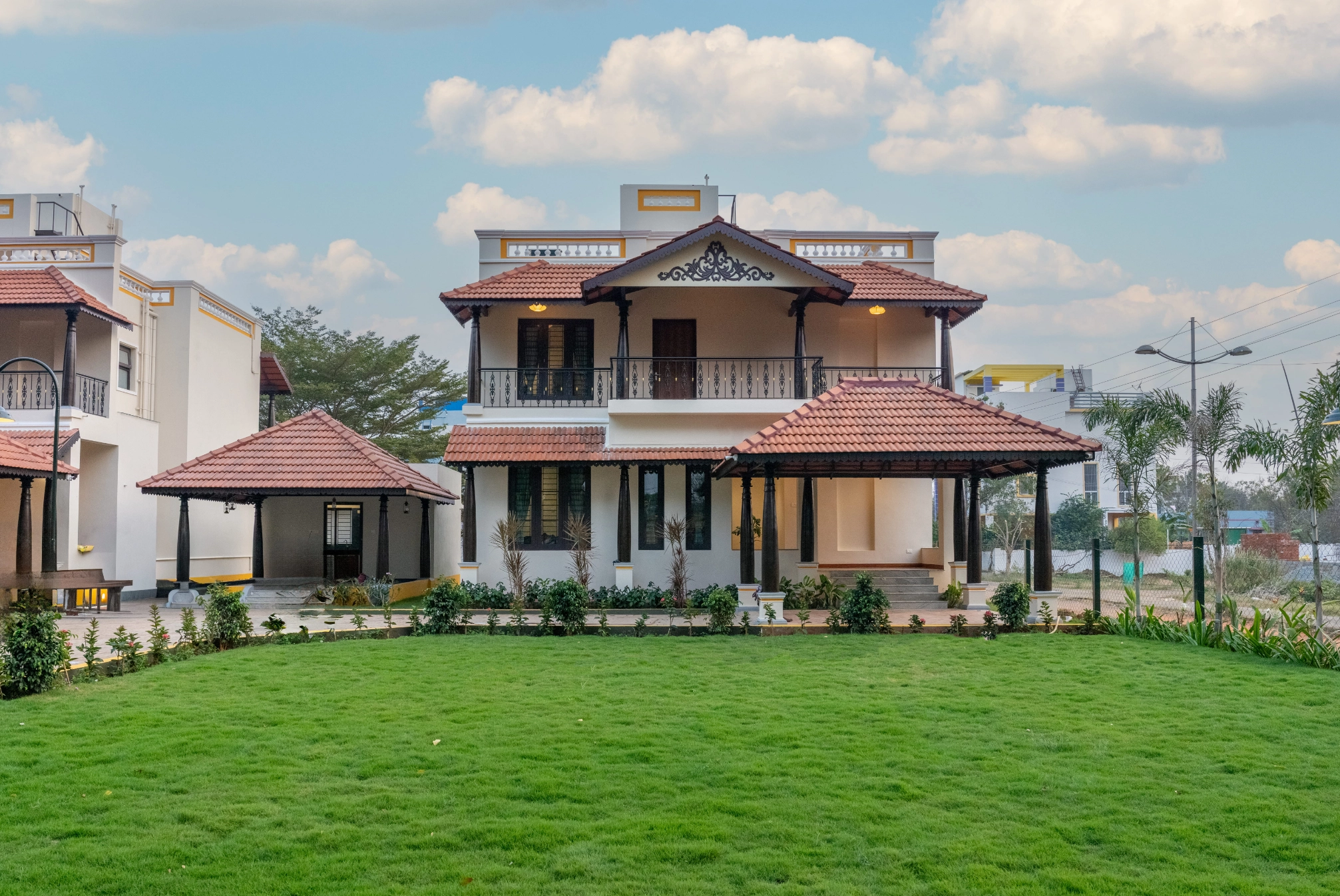 Nadhima Villa Exterior